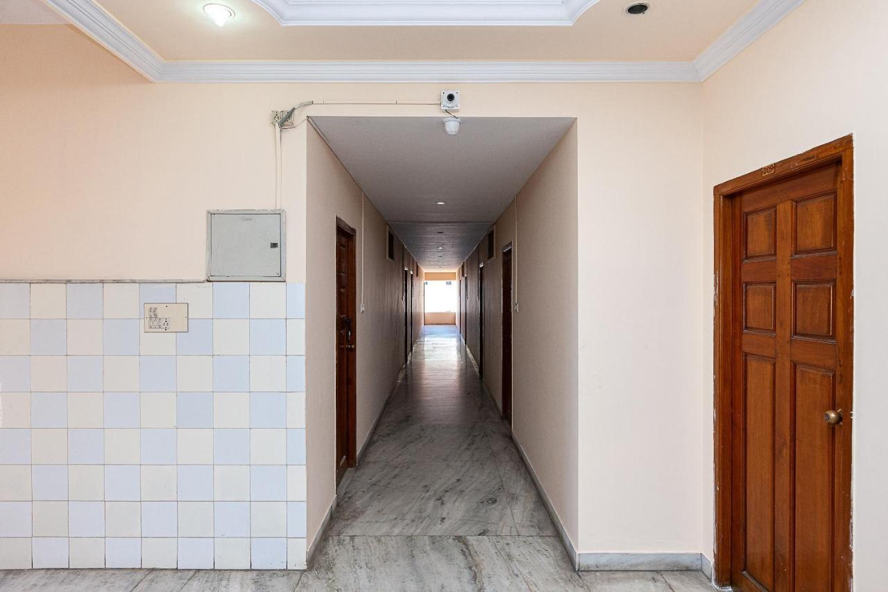 Oyo 38559 Ramana Residency Hotel Tiruvannāmalai Zewnętrze zdjęcie